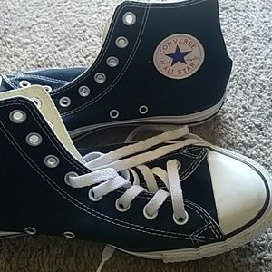 Converse black size 8.5 Men